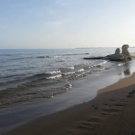 Grazioso Di Fronte Al Mare
